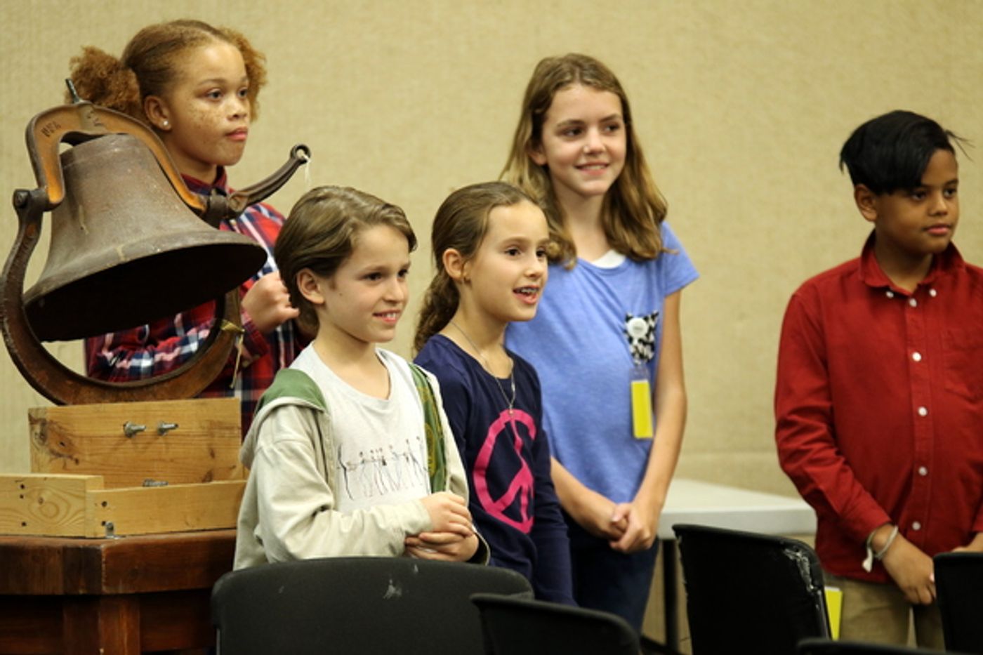 Photo Flash: In Rehearsal with David de Vries and More for A CHRISTMAS CAROL at Alliance Theatre  Image