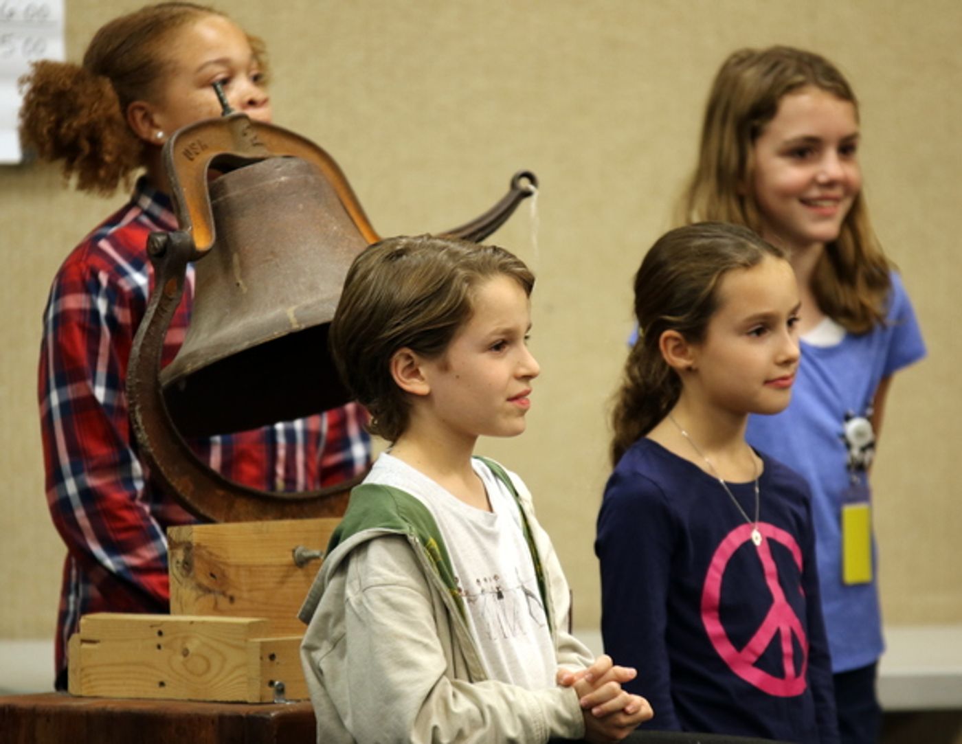 Photo Flash: In Rehearsal with David de Vries and More for A CHRISTMAS CAROL at Alliance Theatre  Image