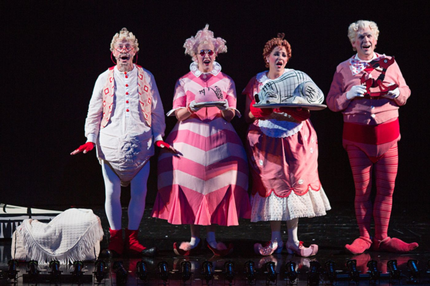 Photo Flash: The Old Globe Presents DR. SEUSS' HOW THE GRINCH STOLE CHRISTMAS!  Image