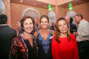 Cloe Gibson, Debbie Calabria, Alex Anderson Photo