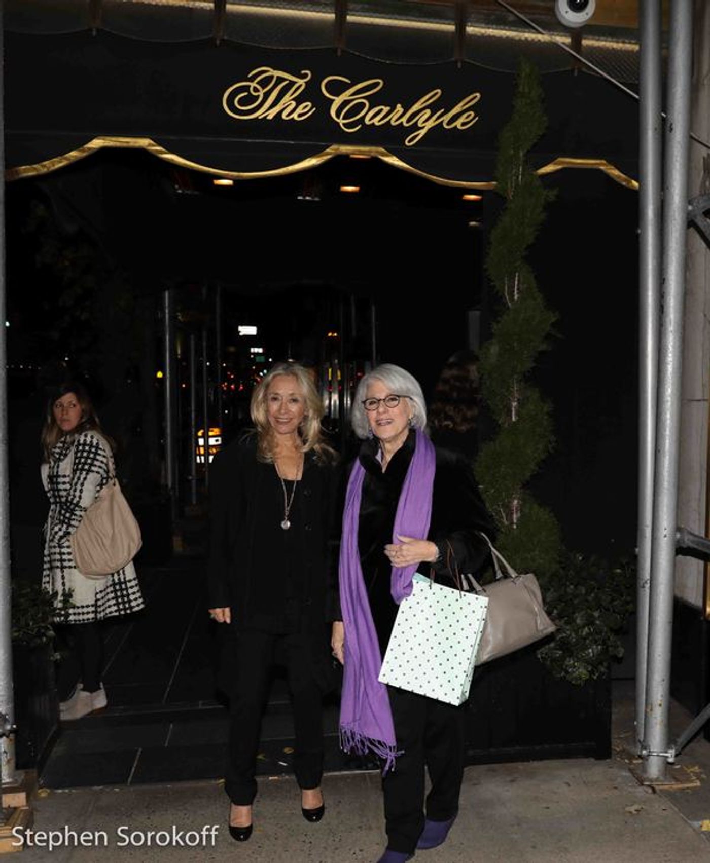 Photo Coverage: Judy Collins Returns To Cafe Carlyle with Special Guest Ari Hest Photo Coverage: Judy Collins Returns To Cafe Carlyle with Special Guest Ari Hest Image