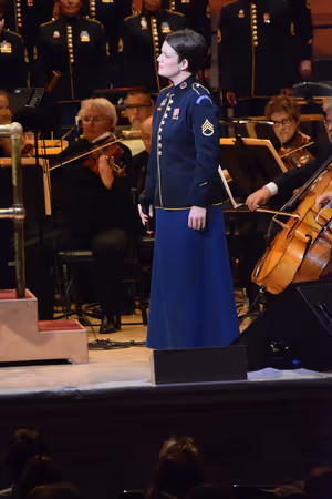 Heidi Ackerman @ BroadwayWorld Heidi Ackerman Photo