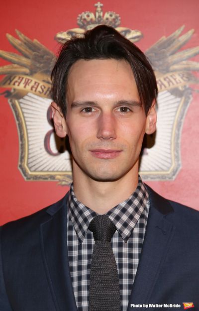 Cory Michael Smith  Photo