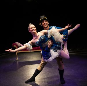Lauren Blaine and Alejandro Fonseca @ BroadwayWorld Lauren Blaine and Alejandro Fonseca Photo