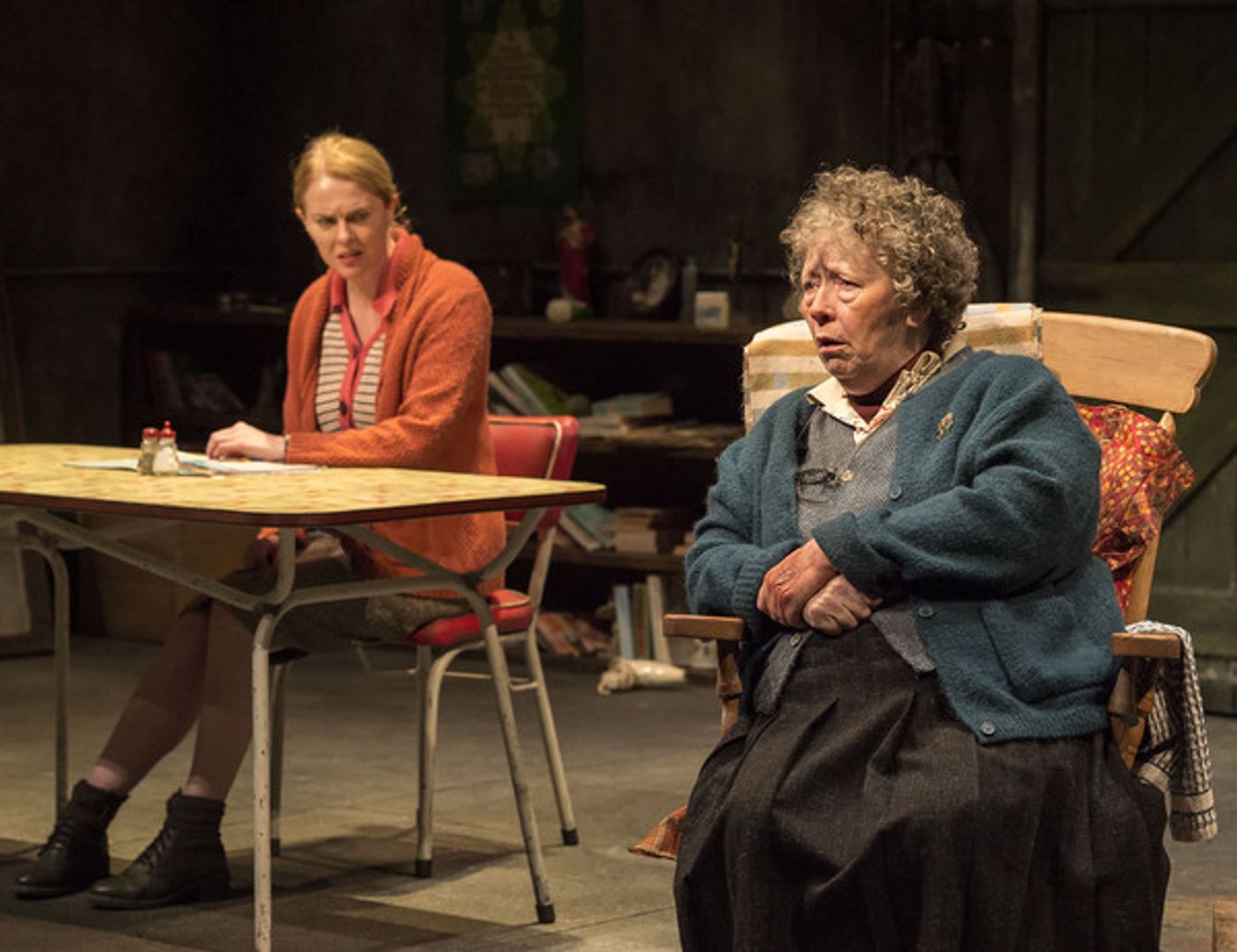 Photo Flash: First Look at THE BEAUTY QUEEN OF LEENANE, Opening This Week at the Taper  Image