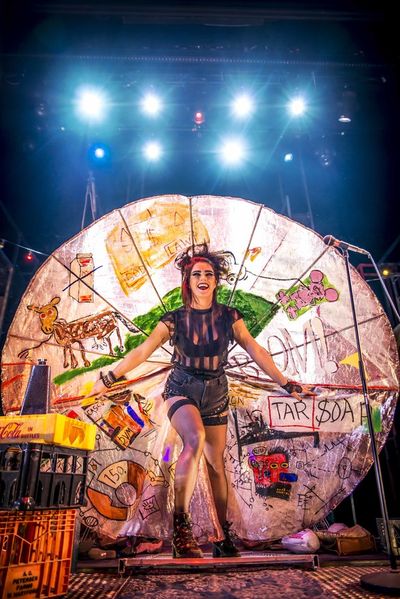 Lucie Jones Photo