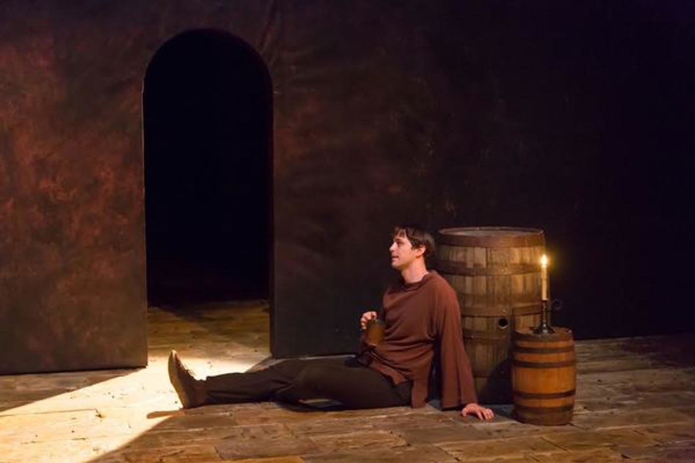 Photo Flash: First Look at Michael Cumpsty, Dee Hoty and More in THE LION IN WINTER at Two River Theater  Image