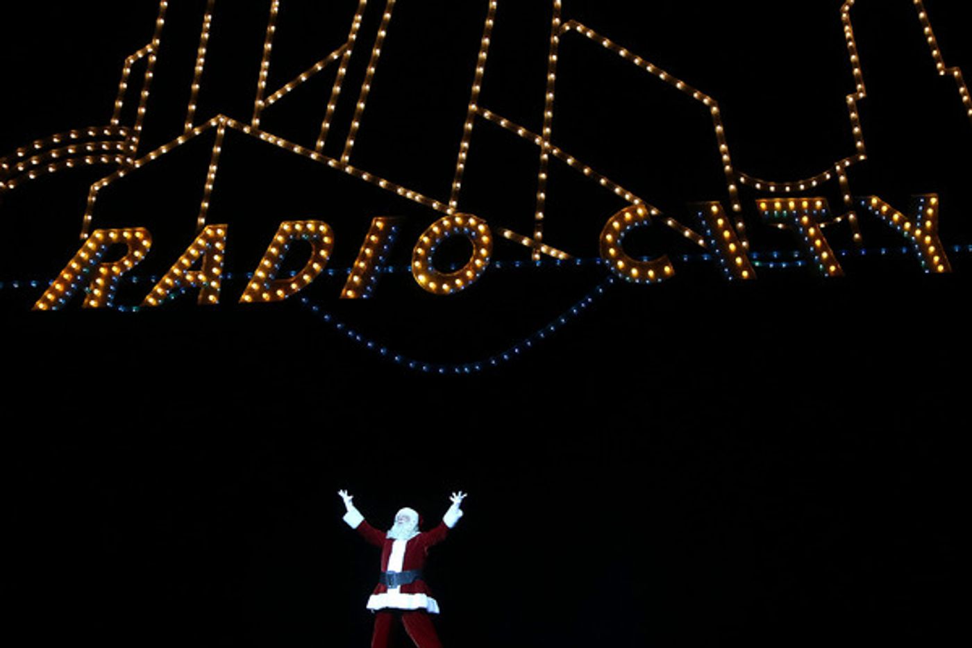 Photo Flash: The Rockettes Sparkle in CHRISTMAS SPECTACULAR Opening Night at Radio City  Image