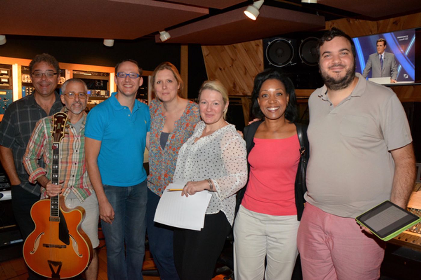 Exclusive Photo Coverage: FIDDLER ON THE ROOF Ushers In Hanukkah with Carols For A Cure  Image