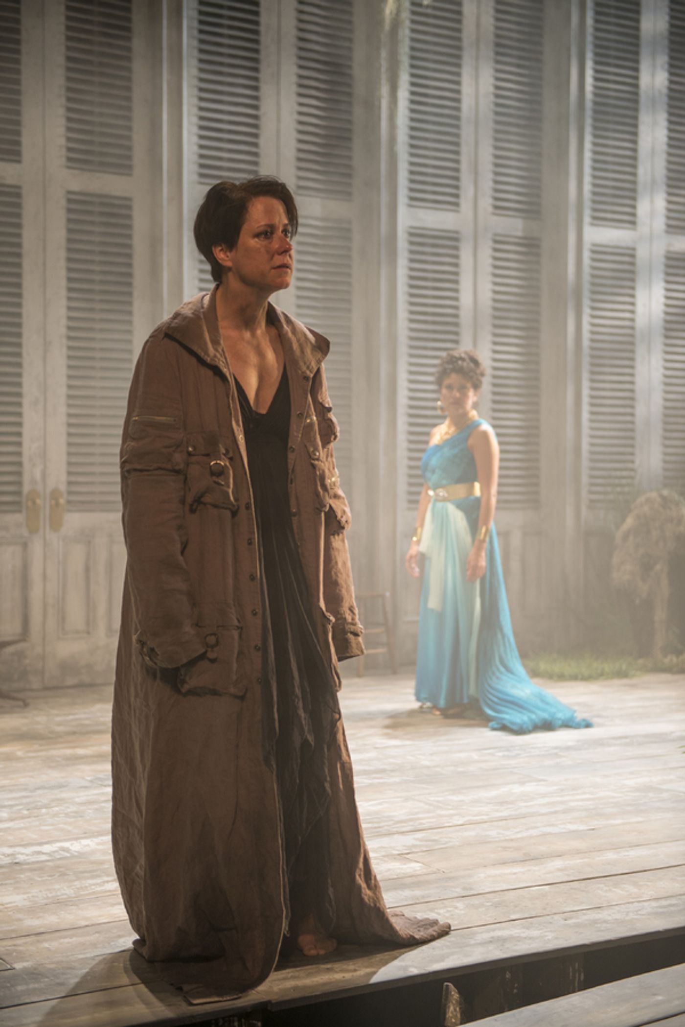 Photo Flash: First Look at ELECTRA at Court Theatre  Image
