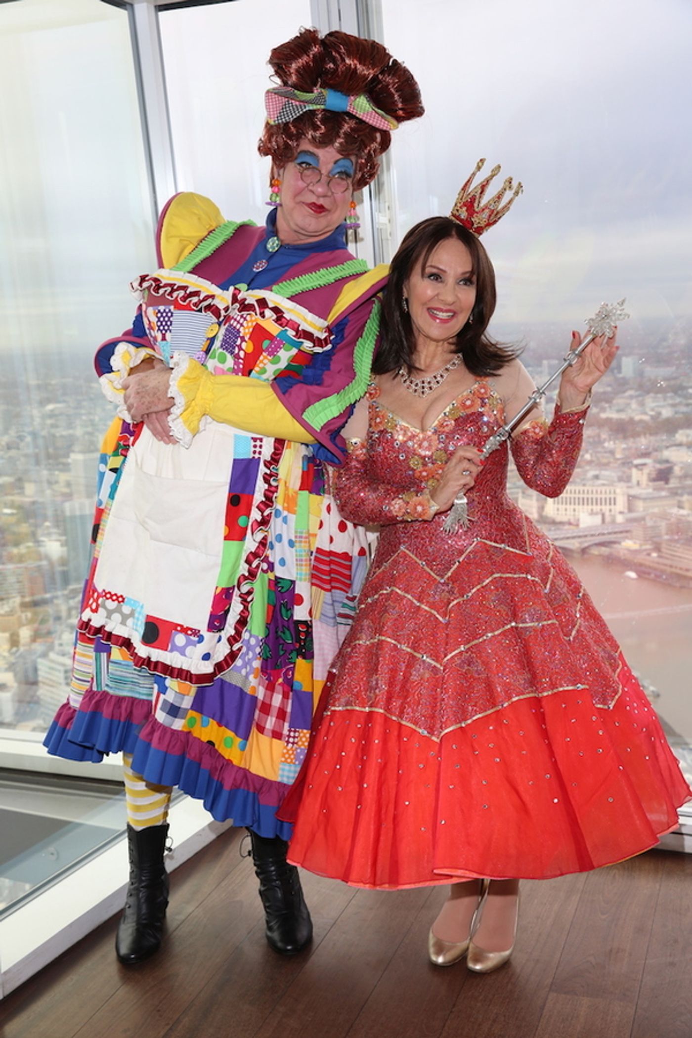Photo Flash: Arlene Phillips, Matthew Kelly & Cast Launch DICK WHITTINGTON  Image