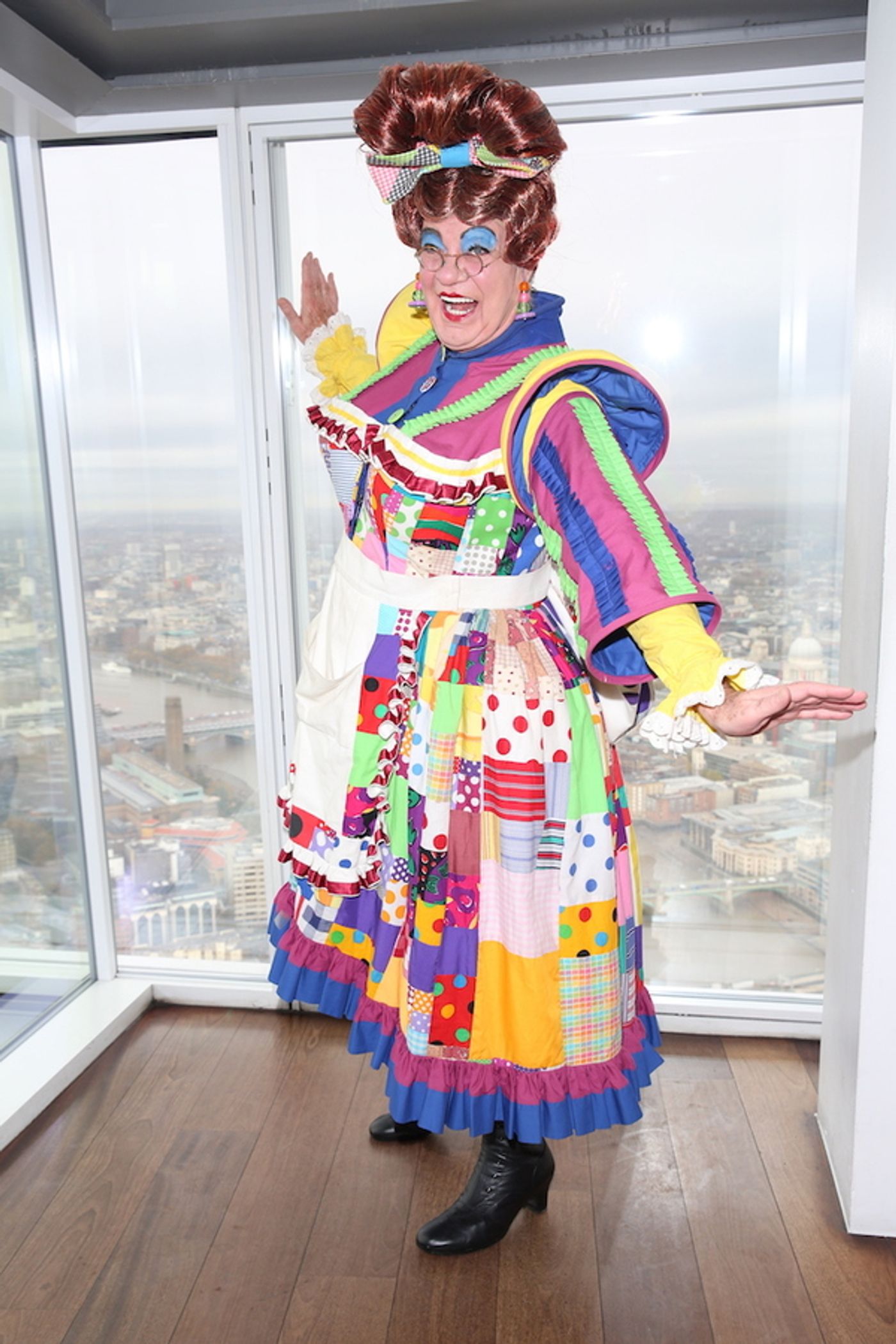 Photo Flash: Arlene Phillips, Matthew Kelly & Cast Launch DICK WHITTINGTON  Image