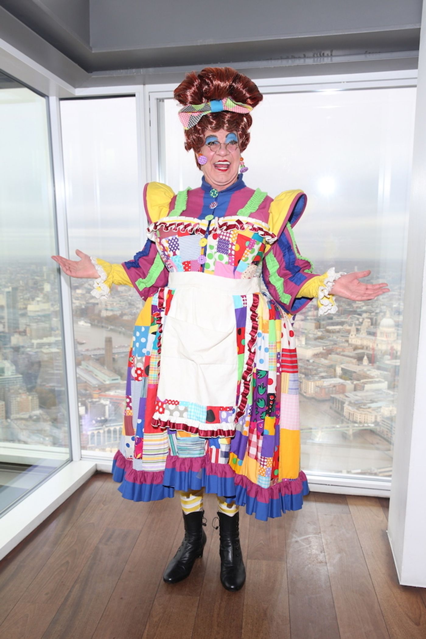 Photo Flash: Arlene Phillips, Matthew Kelly & Cast Launch DICK WHITTINGTON  Image