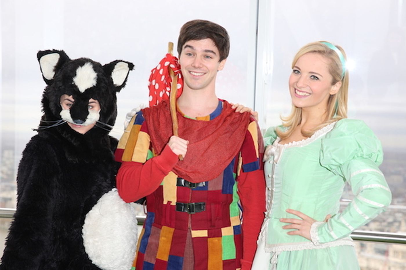 Photo Flash: Arlene Phillips, Matthew Kelly & Cast Launch DICK WHITTINGTON  Image