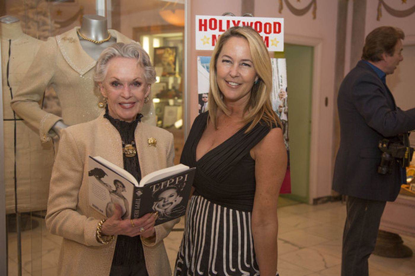 Photo Flash: Tippi Hedren and More Appear at Star Studded Book Launch for TIPPI  Image