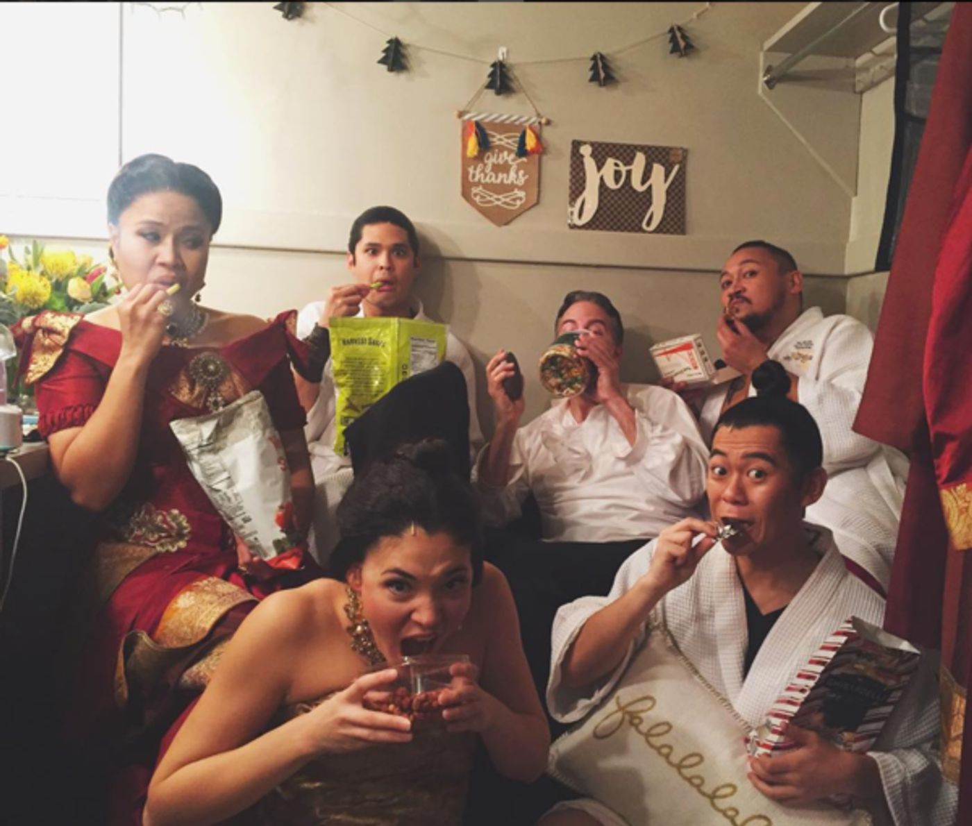 Photo Flash: PHANTOM Supports Autism Theatre Initiative, KING AND I Staves Off Hanger, and More Saturday Intermission Pics!  Image