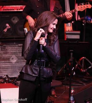 Linda Carter @ BroadwayWorld Linda Carter Photo