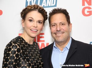 Sutton Foster and Darren Star  Photo