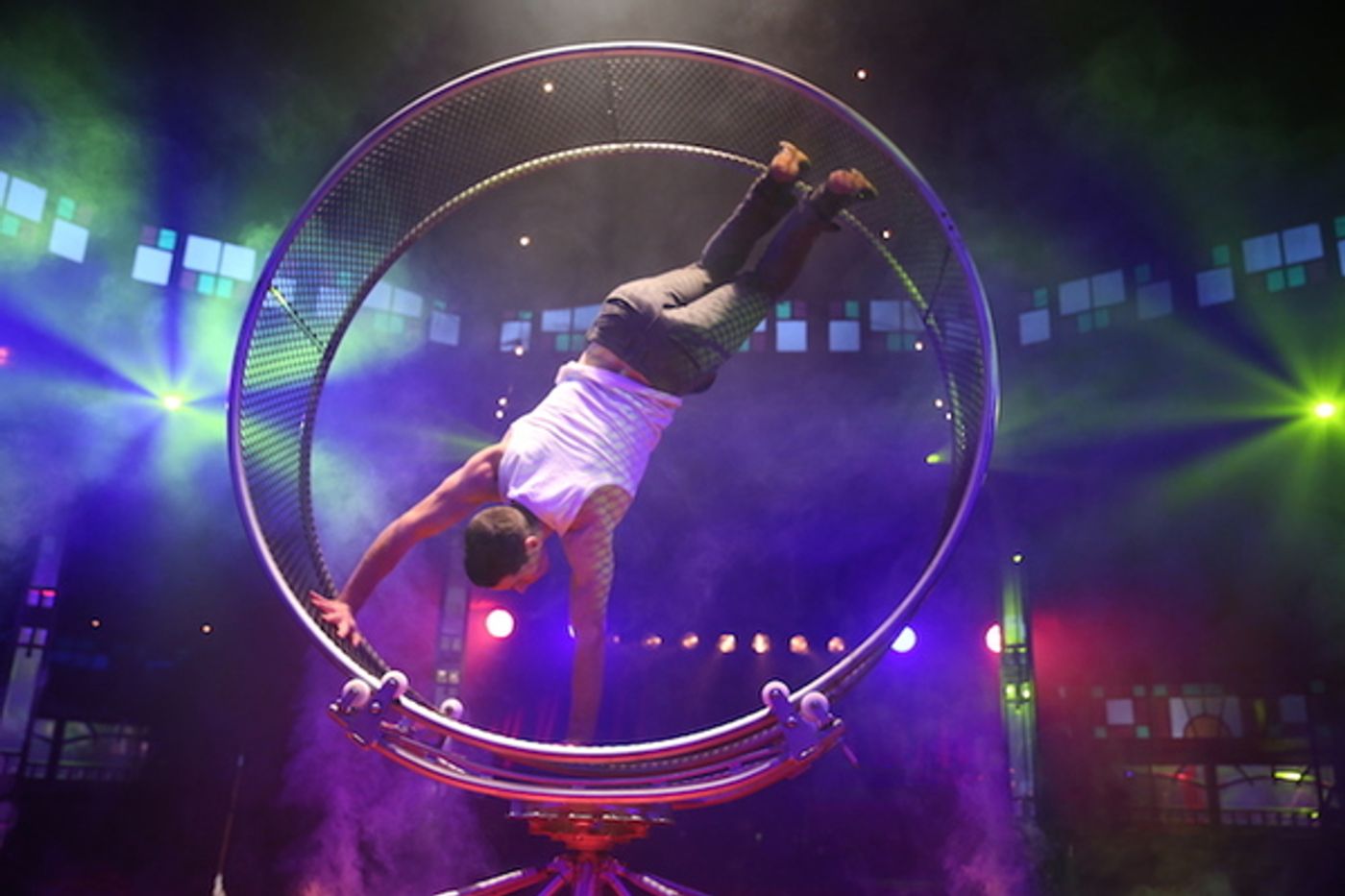 Photo Flash: LA SOIREE at Spiegeltent in Leicester Square  Image