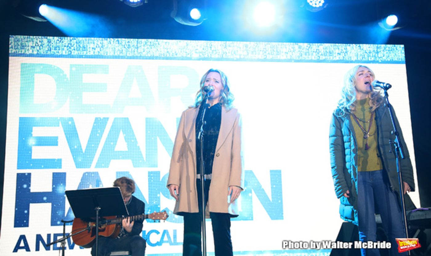 Photo Coverage: DEAR EVAN HANSEN Helps Bloomingdale's Ring In the Holiday Season Photo Coverage: DEAR EVAN HANSEN Helps Bloomingdale's Ring In the Holiday Season Image
