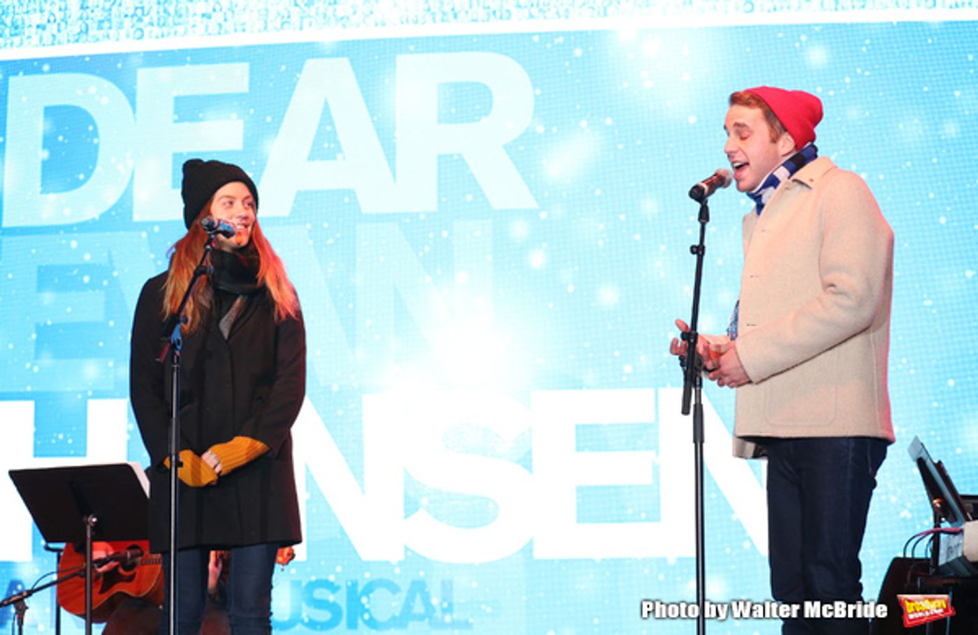 Photo Coverage: DEAR EVAN HANSEN Helps Bloomingdale's Ring In the Holiday Season  Image