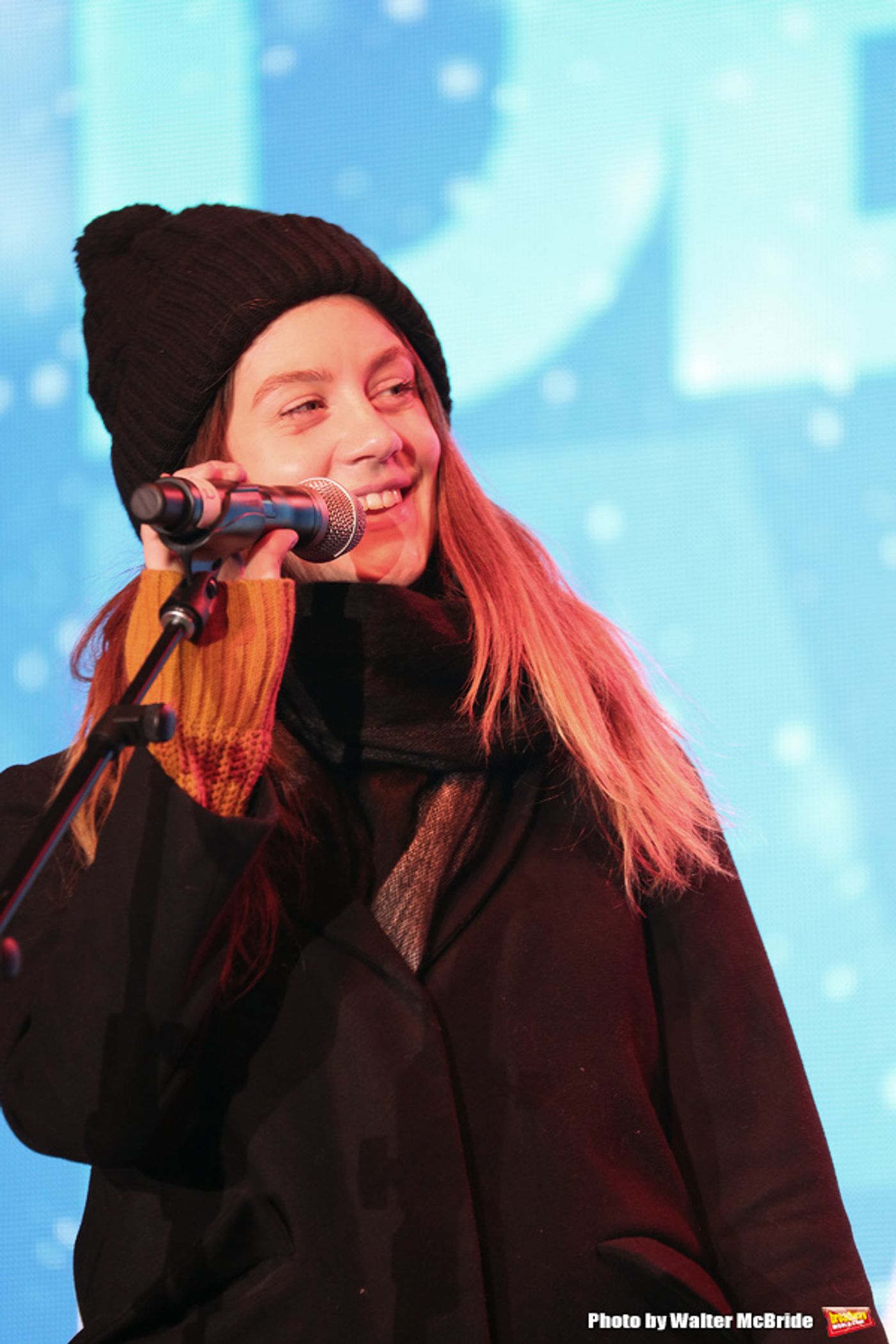 Photo Coverage: DEAR EVAN HANSEN Helps Bloomingdale's Ring In the Holiday Season  Image