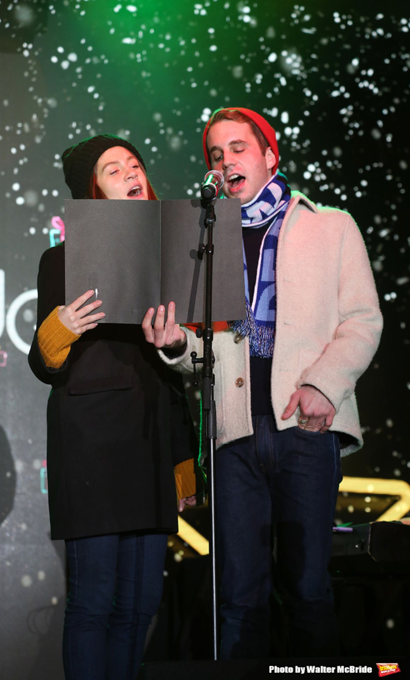 Photo Coverage: DEAR EVAN HANSEN Helps Bloomingdale's Ring In the Holiday Season  Image