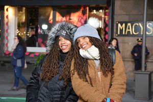 Chloe X Halle Photo