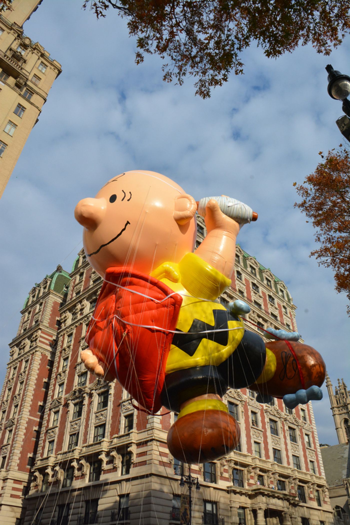 Photo Coverage: Macy's 90th Thanksgiving Day Parade Marches Through NYC!  Image