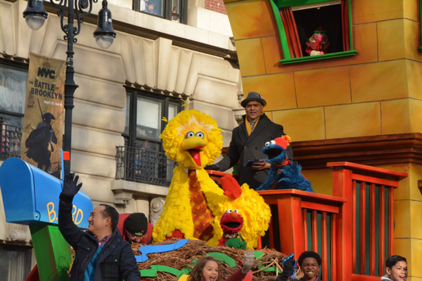 Photo Coverage: Macy's 90th Thanksgiving Day Parade Marches Through NYC!  Image