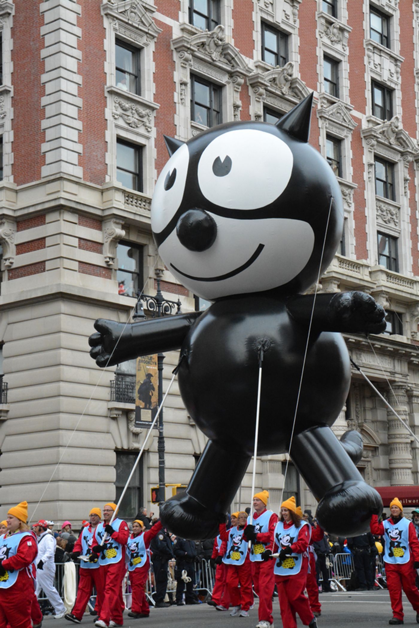Photo Coverage: Macy's 90th Thanksgiving Day Parade Marches Through NYC!  Image