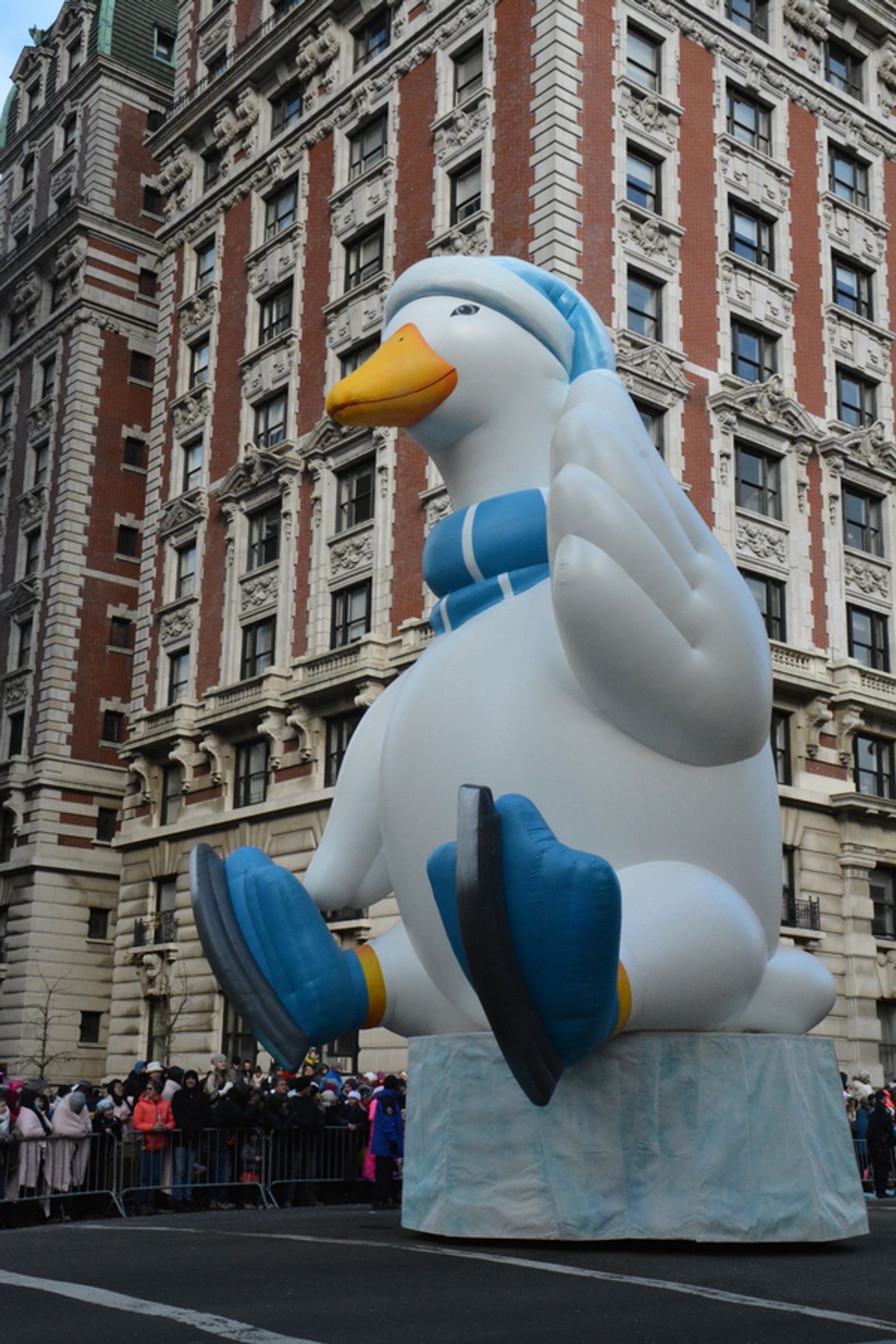 Photo Coverage: Macy's 90th Thanksgiving Day Parade Marches Through NYC!  Image