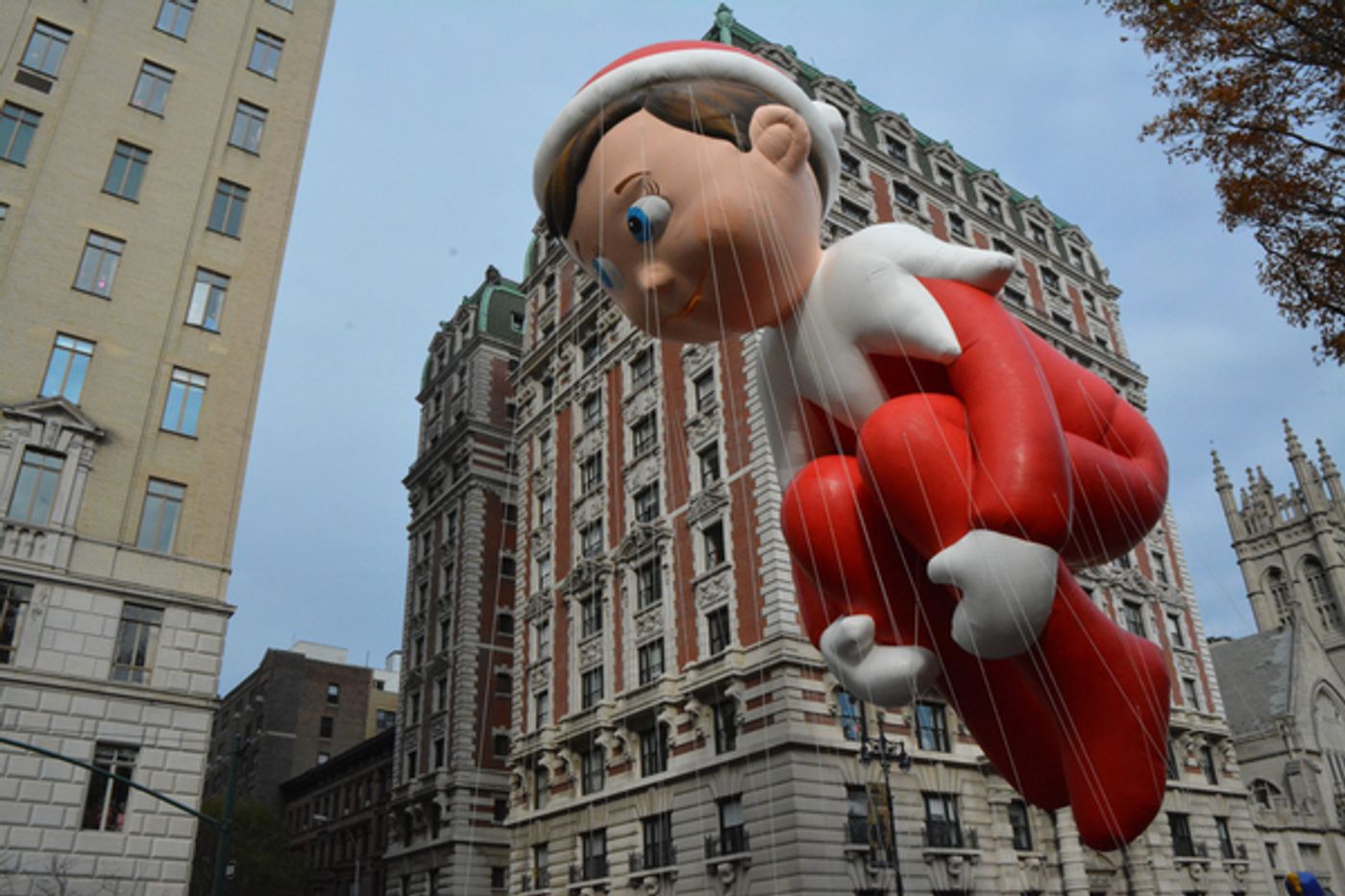 Photo Coverage: Macy's 90th Thanksgiving Day Parade Marches Through NYC!  Image
