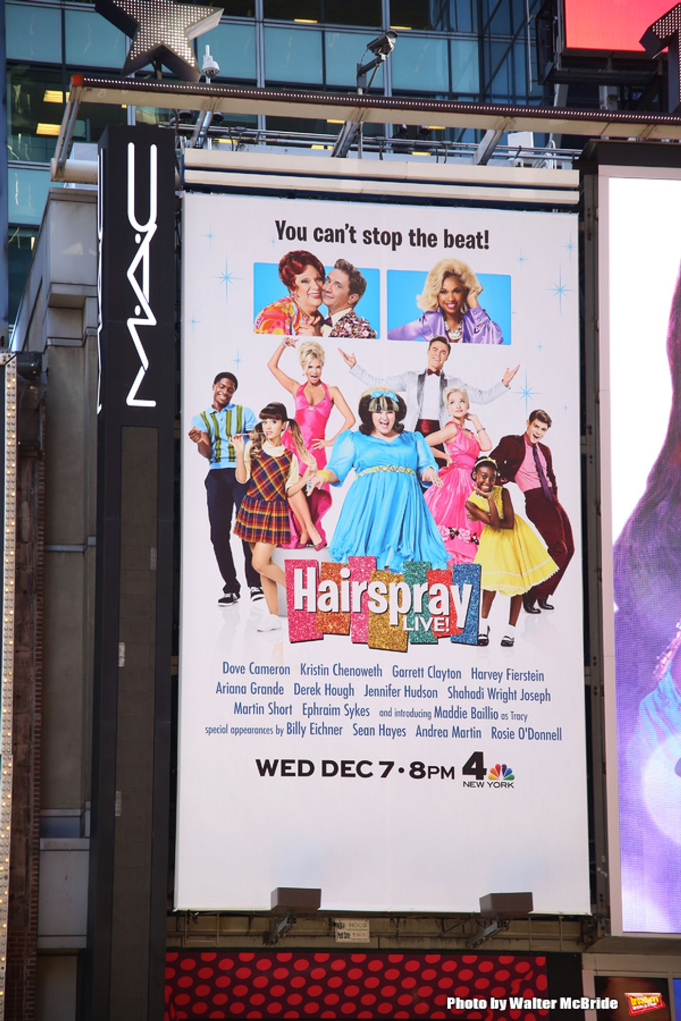 FREEZE FRAME: Billboard for HAIRSPRAY LIVE! Shines in Times Square Image