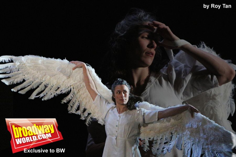 Photo Flash: SWAN LAKE at Sadler's Wells Theatre Image