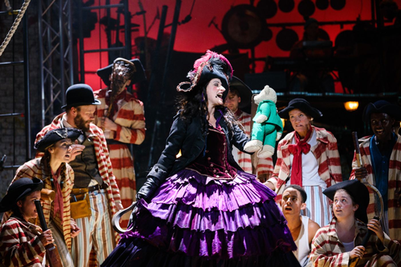 Photo Flash: A First Look at PETER PAN at the National Theatre  Image