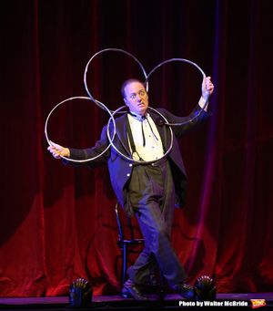 Charlie Frye @ BroadwayWorld Charlie Frye Photo