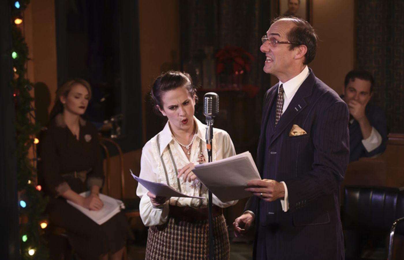 Photo Flash: IT'S A WONDERFUL LIFE at Mile Square Theatre  Image
