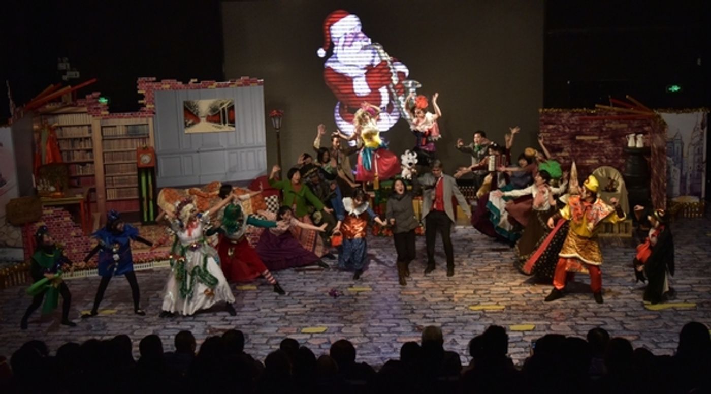 Photo Flash: Beijing Playhouse's A CHRISTMAS CAROL  Image