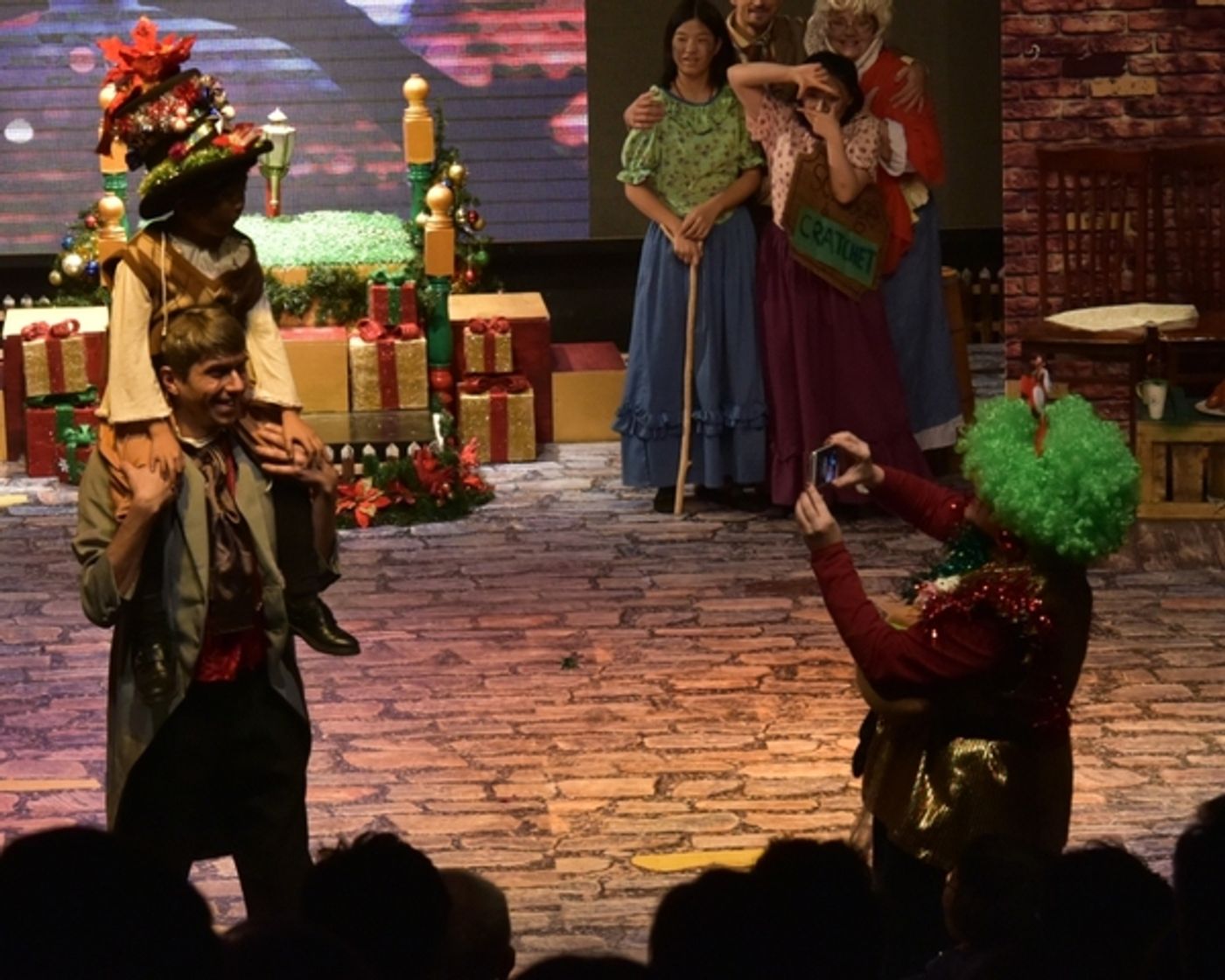 Photo Flash: Beijing Playhouse's A CHRISTMAS CAROL  Image