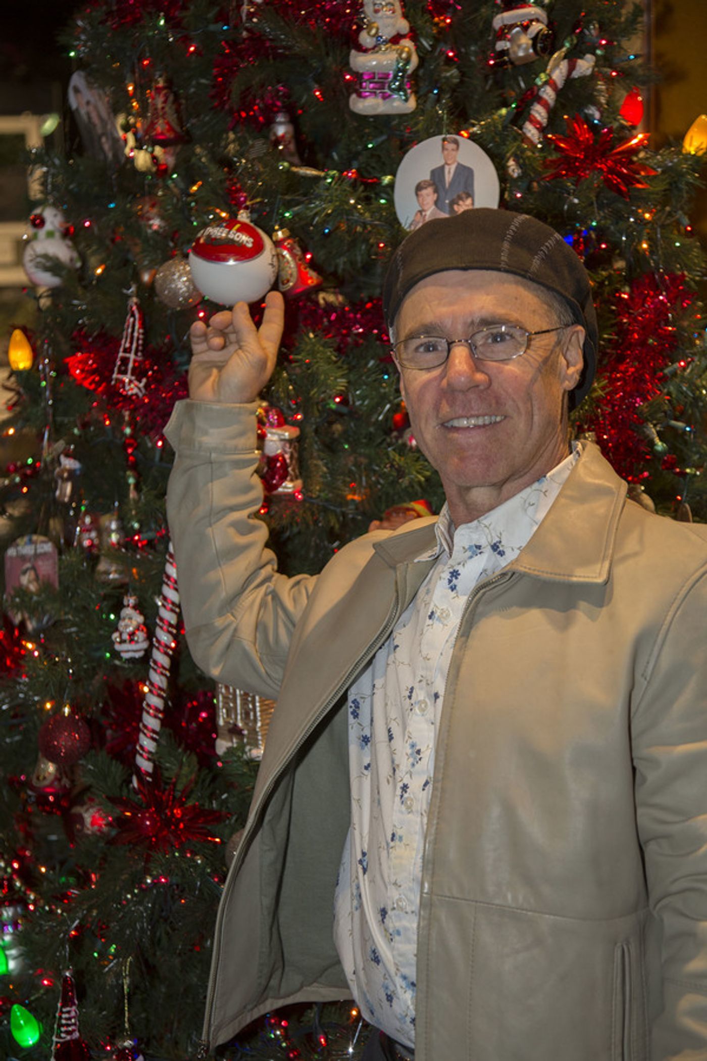 Photo Flash: Hollywood Museum Rings in the Holidays with Celebrity Christmas Ornaments For Charity  Image