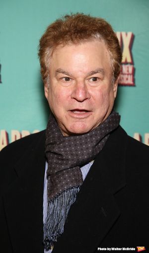 Robert Wuhl  Photo