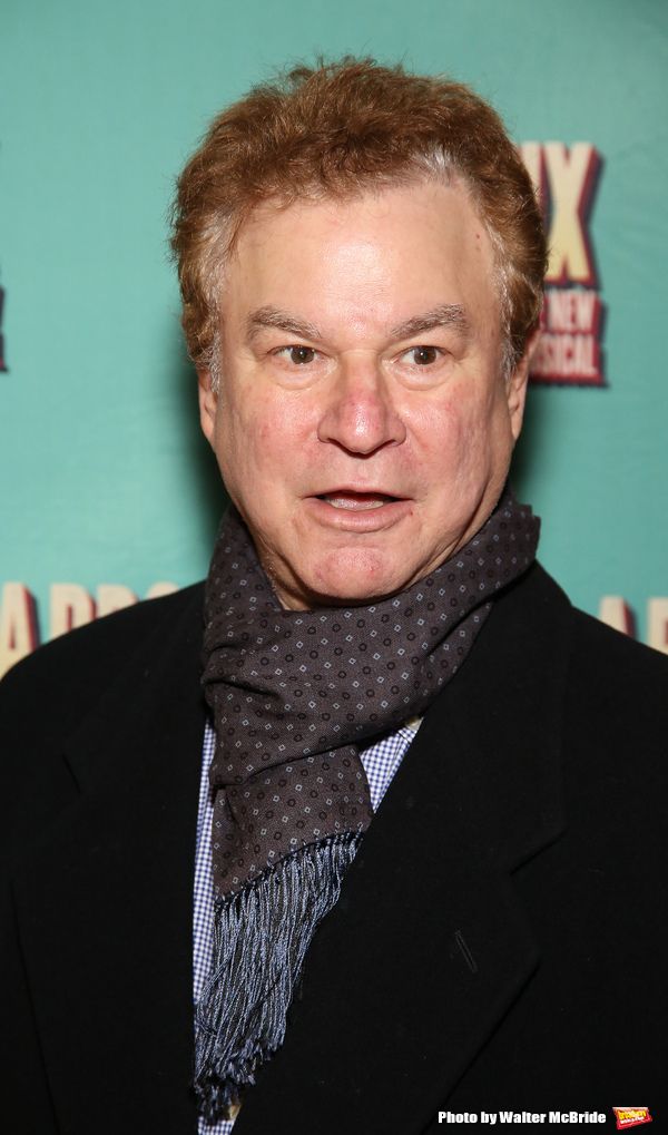 Robert Wuhl  Photo
