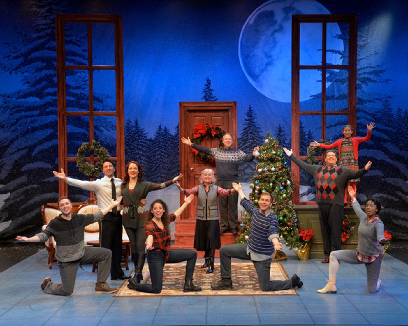 Photo Flash: First Look at CHRISTMAS INN at Westchester Broadway Theater  Image