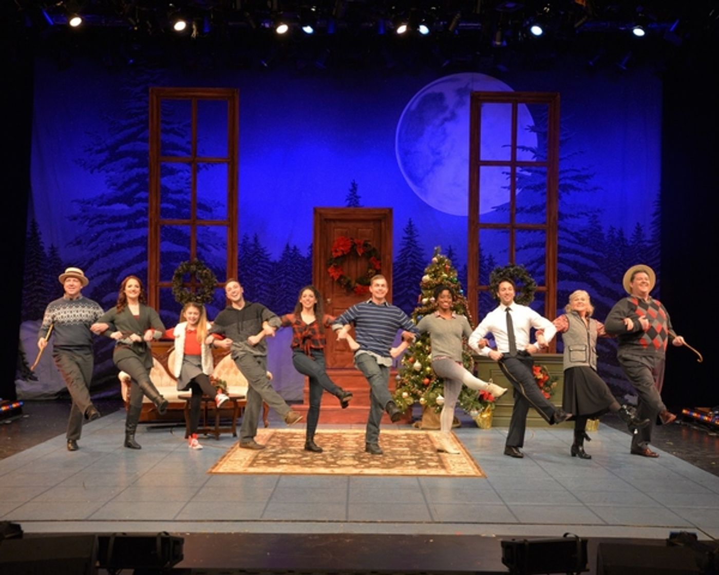 Photo Flash: First Look at CHRISTMAS INN at Westchester Broadway Theater  Image