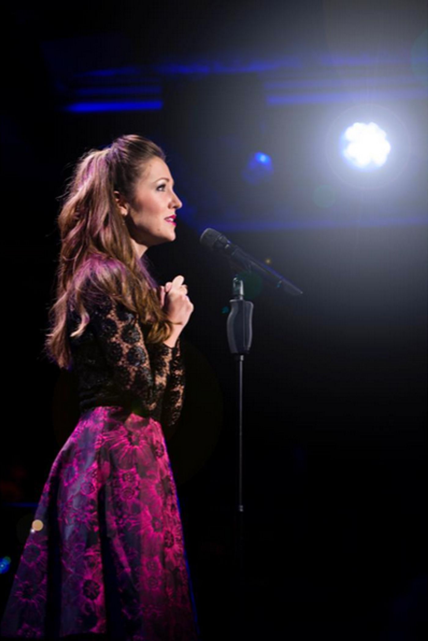 Review: Laura Osnes Invites Her Audience to Ponder What Ifs in THE PATHS NOT TAKEN at Feinstein's/54 Below  Image
