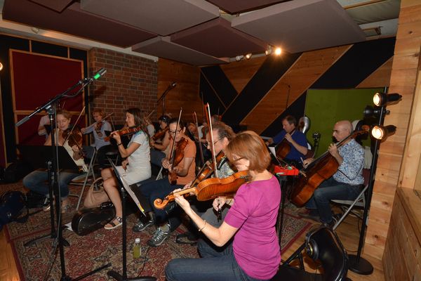 The String Section-Joyce Hammann (Concert Master and Violin), Caryn Briskin (Viola),  Photo