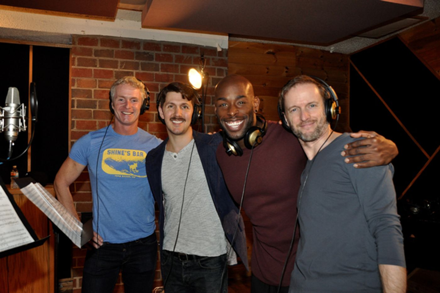 Exclusive Photo Coverage: CHICAGO Ushers in the Holidays for Carols For A Cure  Image