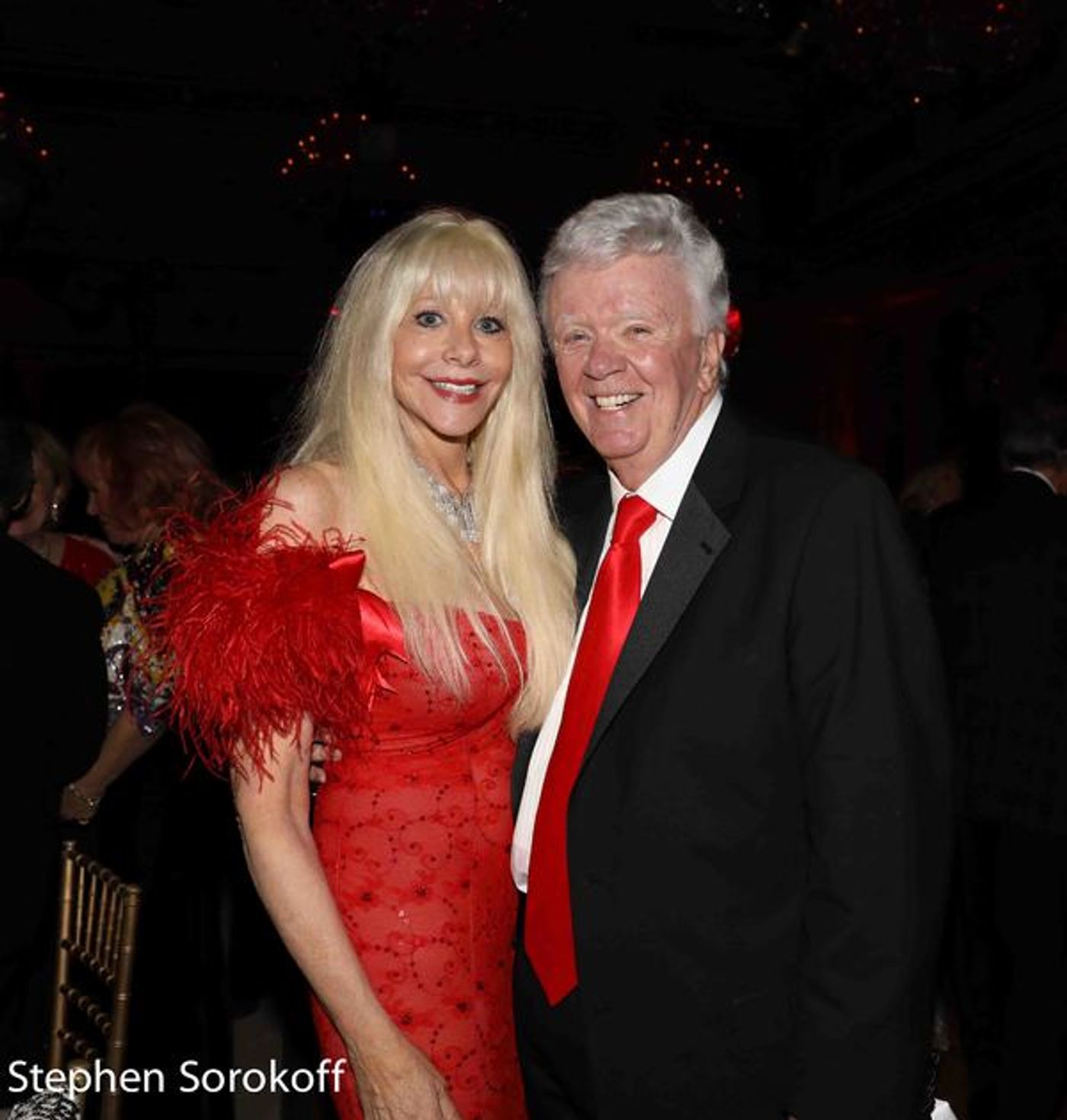 Photo Coverage: Gladys Knight performs at LIFE's 'Lady in Red Gala'  Image