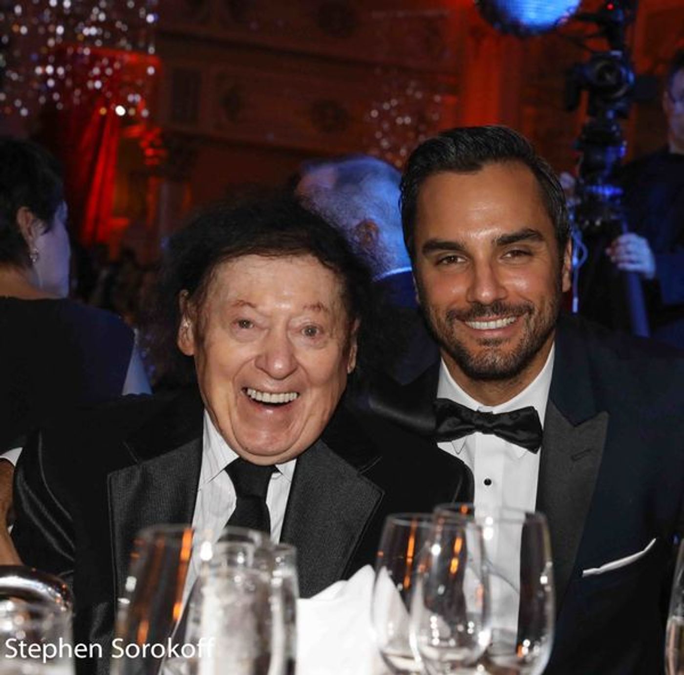 Photo Coverage: Gladys Knight performs at LIFE's 'Lady in Red Gala'  Image